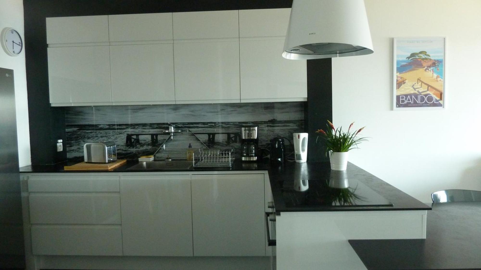 Front De Mer - Emplacement Prise - T2 Moderne Et Climatise - Tout A Pied Bandol Bagian luar foto